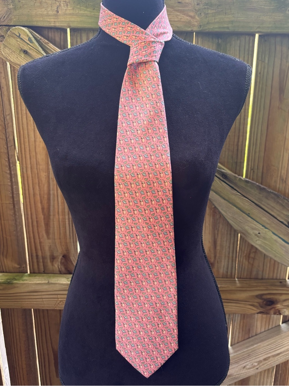 Vineyard Vines Pink Silk Tropical Cocktail Drink Tie